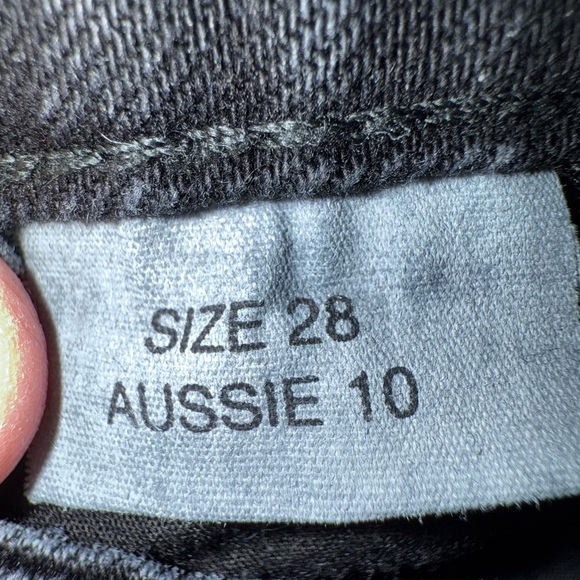 Rollas Ezy - Black Stone Worn Jeans - Picture 8 of 12